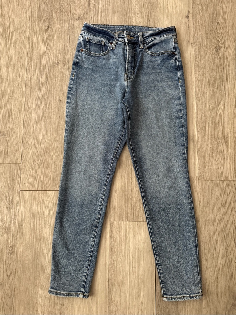 Old Navy Women’s OG Straight High Rise Jeans Light Wash Size 4.